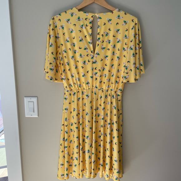Alexia Admor Oakless Flutter Sleeve Fit & Flare Yellow Floral Dress Size Medium - Picture 3 of 13